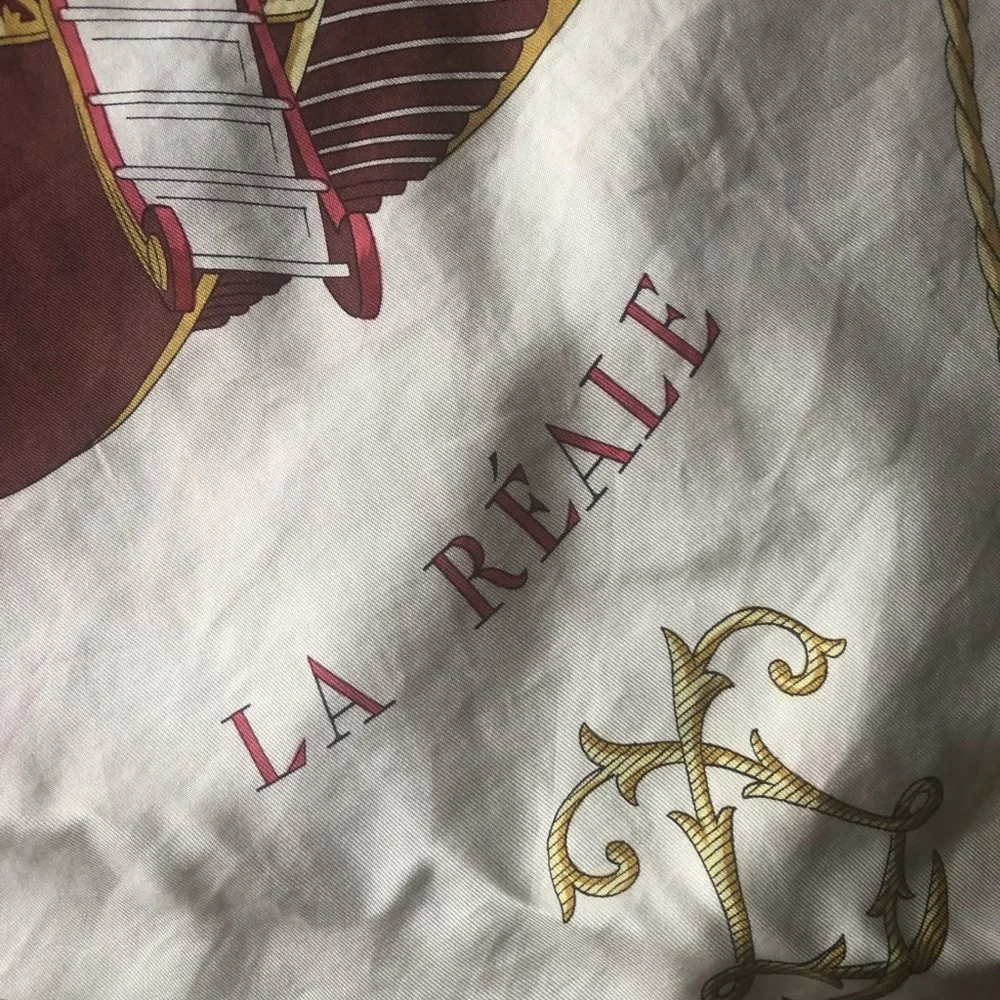 Hermes Paris 100% silk Vue Du Carosse De La Galere La Reale Red Gold Scarf - Picture 7 of 10
